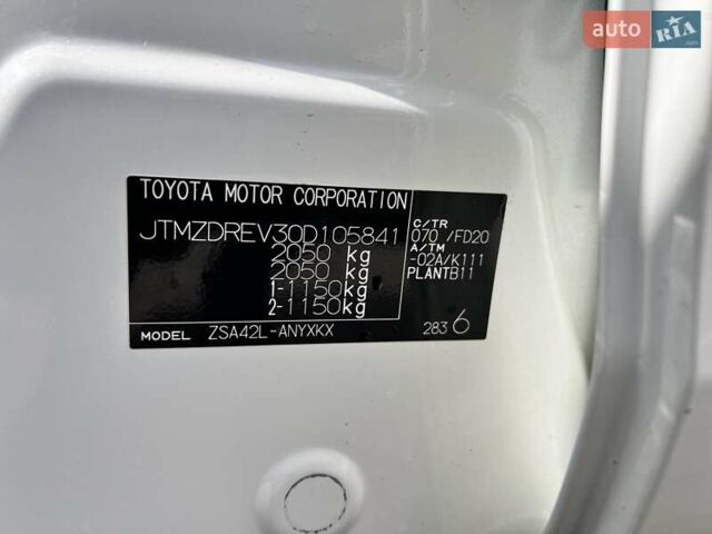 Белый Тойота РАВ 4, объемом двигателя 2 л и пробегом 171 тыс. км за 19999 $, фото 69 на Automoto.ua