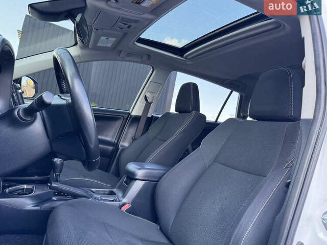 Білий Тойота РАВ 4, об'ємом двигуна 2.49 л та пробігом 121 тис. км за 24500 $, фото 17 на Automoto.ua