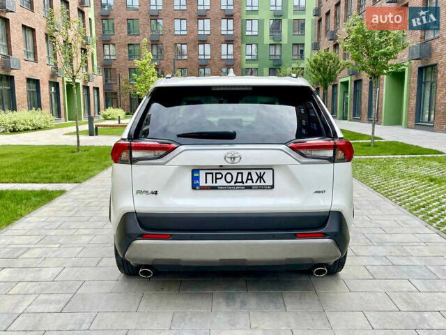 Белый Тойота РАВ 4, объемом двигателя 1.99 л и пробегом 138 тыс. км за 21200 $, фото 8 на Automoto.ua