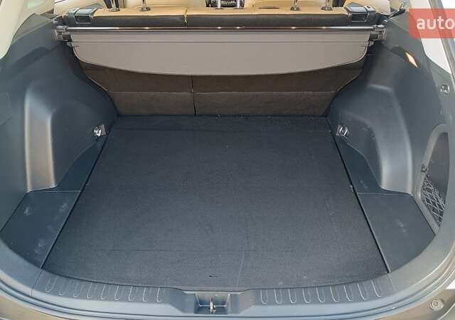 Білий Тойота РАВ 4, об'ємом двигуна 2.49 л та пробігом 125 тис. км за 34376 $, фото 9 на Automoto.ua