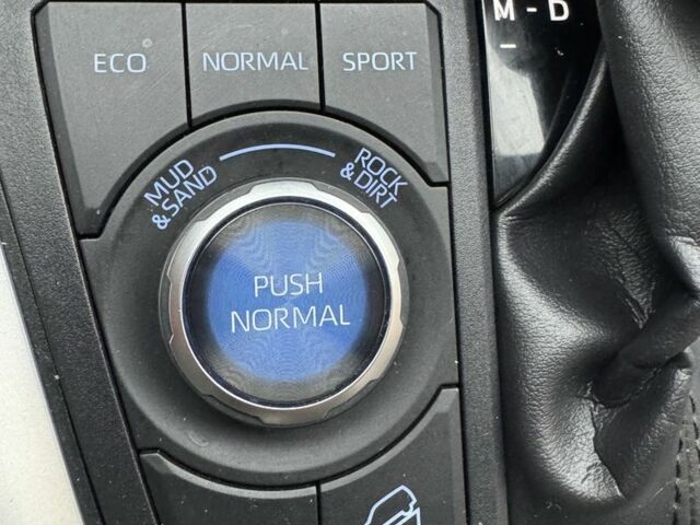 Белый Тойота РАВ 4, объемом двигателя 2 л и пробегом 99 тыс. км за 26500 $, фото 8 на Automoto.ua