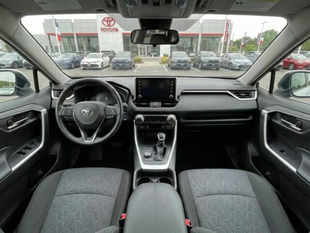 Белый Тойота РАВ 4, объемом двигателя 2 л и пробегом 138 тыс. км за 22000 $, фото 1 на Automoto.ua