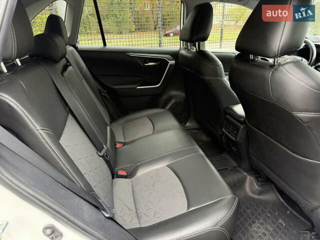 Белый Тойота РАВ 4, объемом двигателя 2.5 л и пробегом 68 тыс. км за 19500 $, фото 11 на Automoto.ua