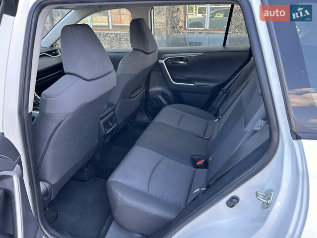 Белый Тойота РАВ 4, объемом двигателя 1.99 л и пробегом 70 тыс. км за 28500 $, фото 17 на Automoto.ua