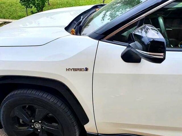 Белый Тойота РАВ 4, объемом двигателя 2.5 л и пробегом 70 тыс. км за 25000 $, фото 8 на Automoto.ua