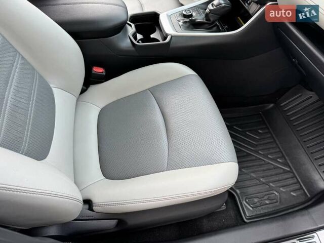 Белый Тойота РАВ 4, объемом двигателя 1.99 л и пробегом 99 тыс. км за 27500 $, фото 29 на Automoto.ua