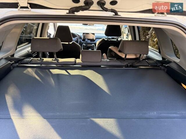 Белый Тойота РАВ 4, объемом двигателя 1.99 л и пробегом 140 тыс. км за 22500 $, фото 12 на Automoto.ua