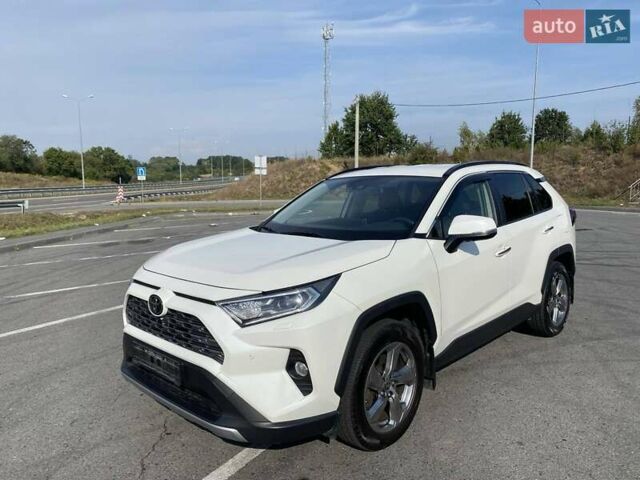 Белый Тойота РАВ 4, объемом двигателя 1.99 л и пробегом 101 тыс. км за 29600 $, фото 2 на Automoto.ua