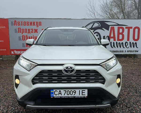 Белый Тойота РАВ 4, объемом двигателя 1.99 л и пробегом 88 тыс. км за 27000 $, фото 1 на Automoto.ua