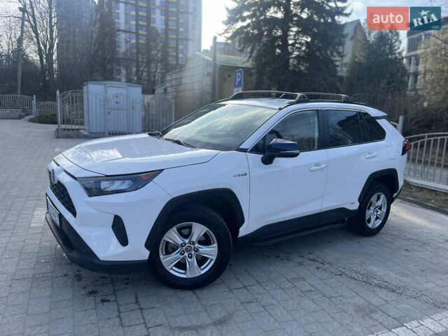 Белый Тойота РАВ 4, объемом двигателя 2.49 л и пробегом 109 тыс. км за 25900 $, фото 1 на Automoto.ua