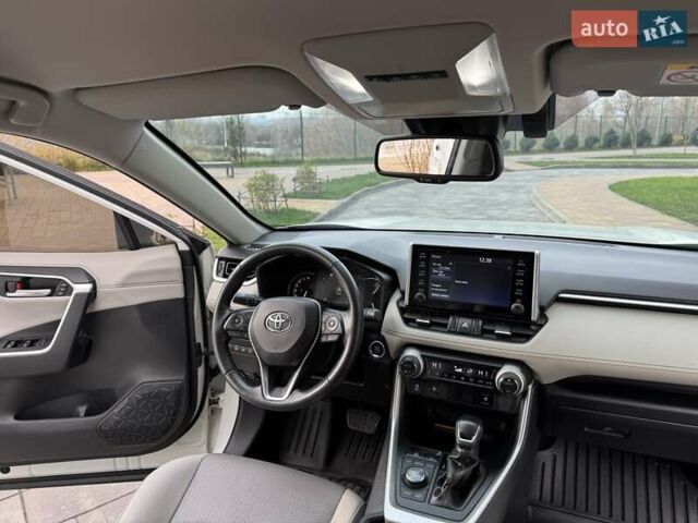 Белый Тойота РАВ 4, объемом двигателя 1.99 л и пробегом 99 тыс. км за 27500 $, фото 27 на Automoto.ua