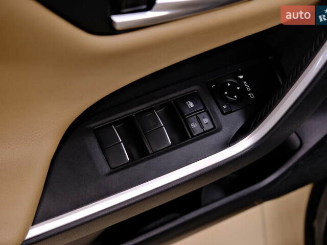 Білий Тойота РАВ 4, об'ємом двигуна 2.5 л та пробігом 98 тис. км за 32900 $, фото 19 на Automoto.ua