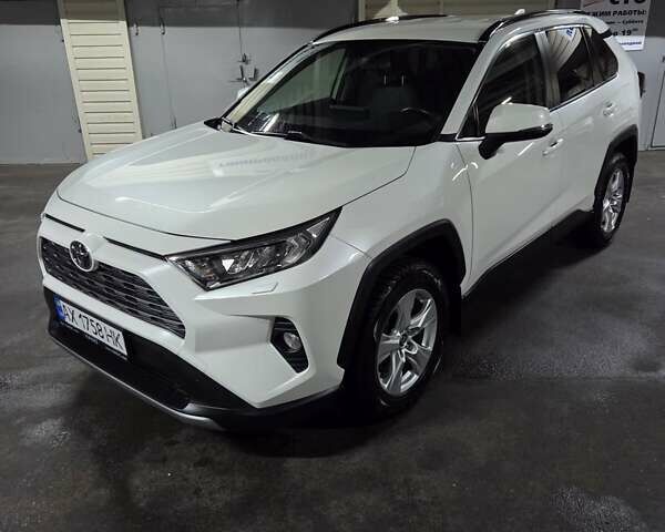 Белый Тойота РАВ 4, объемом двигателя 2 л и пробегом 66 тыс. км за 26000 $, фото 7 на Automoto.ua