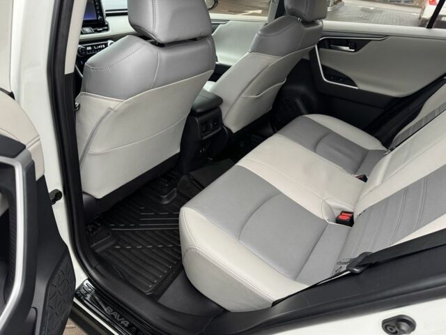 Белый Тойота РАВ 4, объемом двигателя 2 л и пробегом 99 тыс. км за 26500 $, фото 20 на Automoto.ua