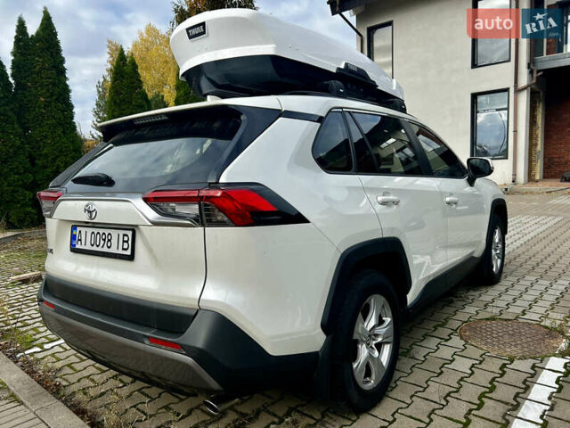 Белый Тойота РАВ 4, объемом двигателя 1.99 л и пробегом 24 тыс. км за 30500 $, фото 6 на Automoto.ua