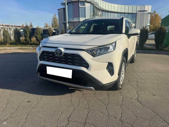Белый Тойота РАВ 4, объемом двигателя 0 л и пробегом 76 тыс. км за 15500 $, фото 1 на Automoto.ua