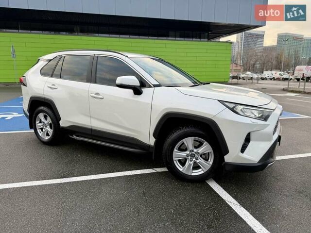 Белый Тойота РАВ 4, объемом двигателя 1.99 л и пробегом 93 тыс. км за 25900 $, фото 8 на Automoto.ua