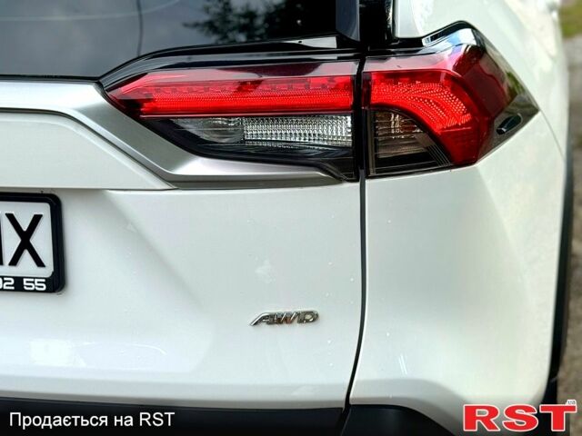 Білий Тойота РАВ 4, об'ємом двигуна 2 л та пробігом 92 тис. км за 29700 $, фото 6 на Automoto.ua