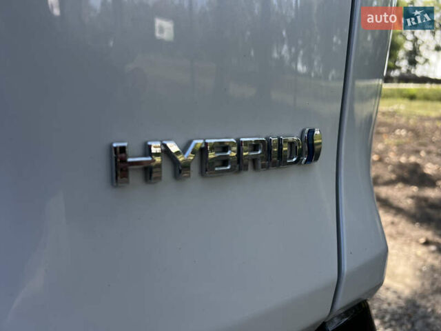 Білий Тойота РАВ 4, об'ємом двигуна 2.49 л та пробігом 109 тис. км за 32900 $, фото 7 на Automoto.ua