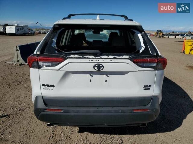 Белый Тойота РАВ 4, объемом двигателя 2.49 л и пробегом 70 тыс. км за 8100 $, фото 5 на Automoto.ua