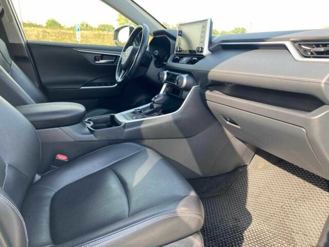 Белый Тойота РАВ 4, объемом двигателя 2 л и пробегом 101 тыс. км за 27600 $, фото 6 на Automoto.ua