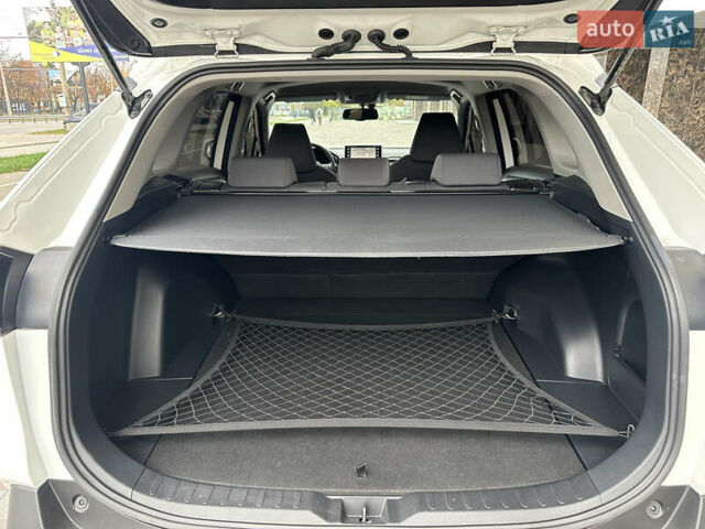 Белый Тойота РАВ 4, объемом двигателя 2 л и пробегом 70 тыс. км за 27999 $, фото 20 на Automoto.ua