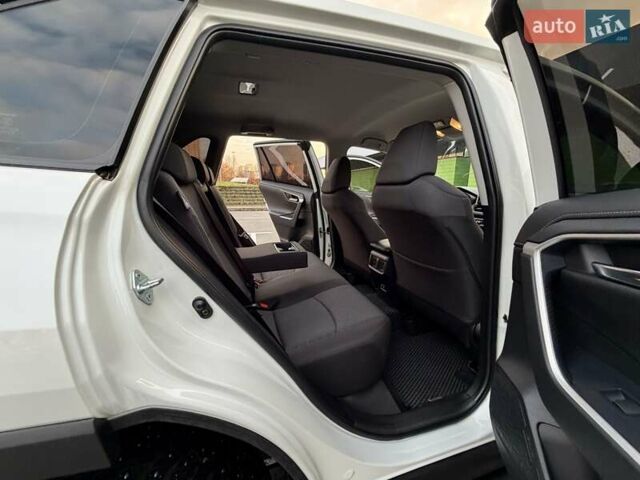 Білий Тойота РАВ 4, об'ємом двигуна 1.99 л та пробігом 93 тис. км за 25900 $, фото 37 на Automoto.ua