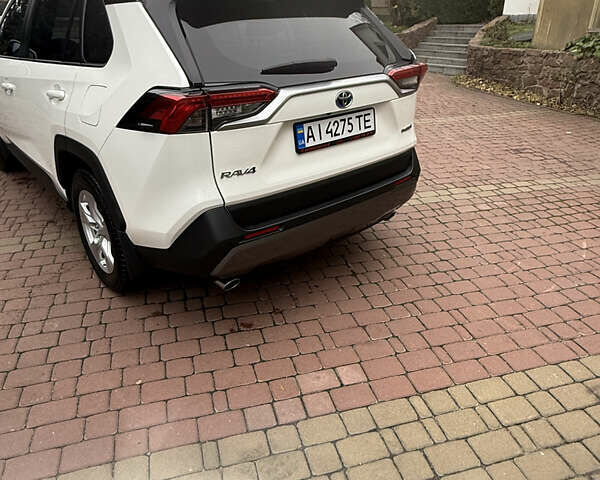 Белый Тойота РАВ 4, объемом двигателя 2.49 л и пробегом 80 тыс. км за 31700 $, фото 6 на Automoto.ua