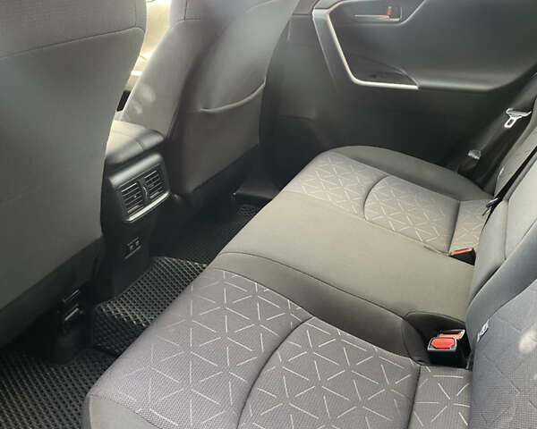 Белый Тойота РАВ 4, объемом двигателя 1.99 л и пробегом 51 тыс. км за 28500 $, фото 4 на Automoto.ua