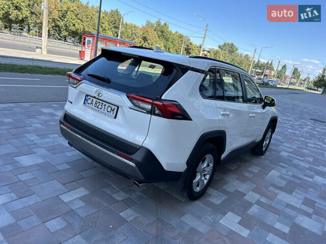 Белый Тойота РАВ 4, объемом двигателя 2 л и пробегом 70 тыс. км за 27999 $, фото 7 на Automoto.ua