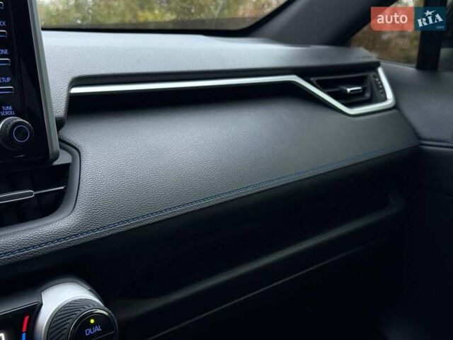 Білий Тойота РАВ 4, об'ємом двигуна 2.49 л та пробігом 128 тис. км за 29900 $, фото 65 на Automoto.ua