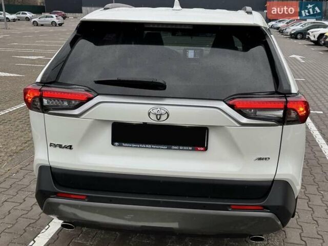 Білий Тойота РАВ 4, об'ємом двигуна 1.99 л та пробігом 99 тис. км за 28000 $, фото 4 на Automoto.ua