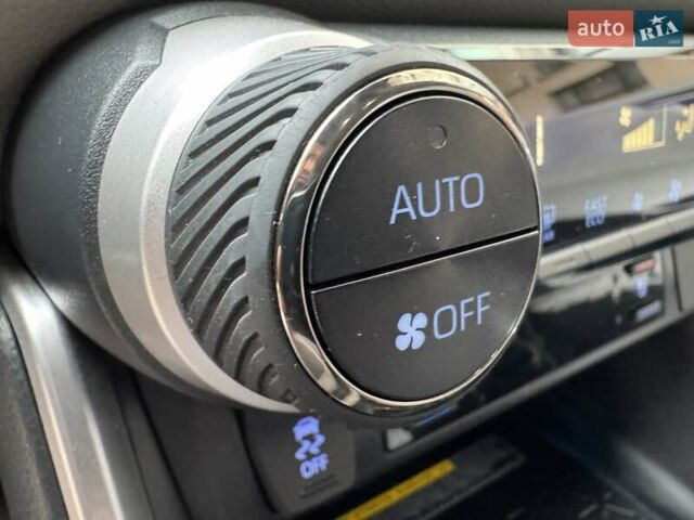 Белый Тойота РАВ 4, объемом двигателя 1.99 л и пробегом 99 тыс. км за 27500 $, фото 39 на Automoto.ua