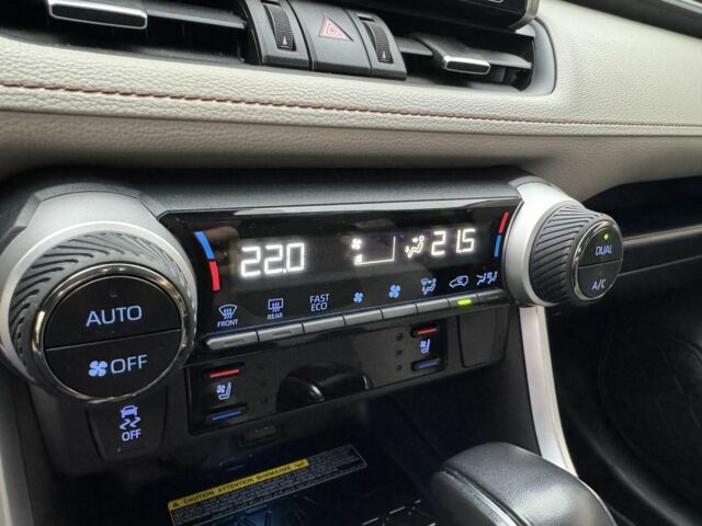 Белый Тойота РАВ 4, объемом двигателя 2 л и пробегом 99 тыс. км за 26500 $, фото 11 на Automoto.ua