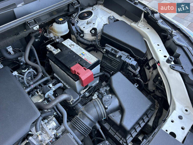 Белый Тойота РАВ 4, объемом двигателя 1.99 л и пробегом 70 тыс. км за 28500 $, фото 31 на Automoto.ua