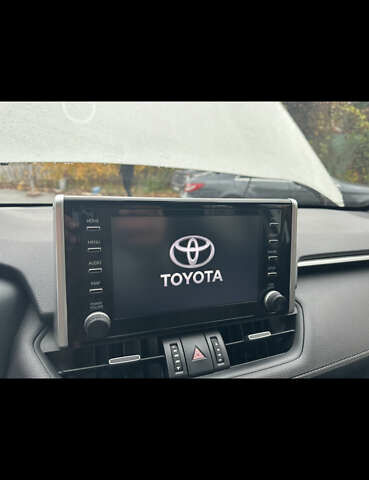 Белый Тойота РАВ 4, объемом двигателя 2 л и пробегом 215 тыс. км за 21000 $, фото 19 на Automoto.ua