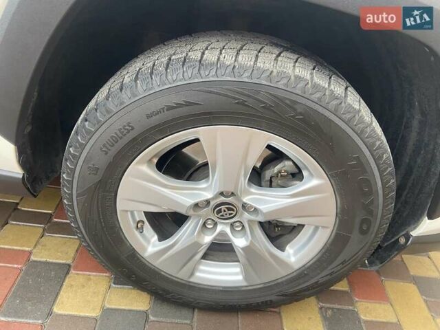 Белый Тойота РАВ 4, объемом двигателя 2 л и пробегом 41 тыс. км за 30700 $, фото 27 на Automoto.ua