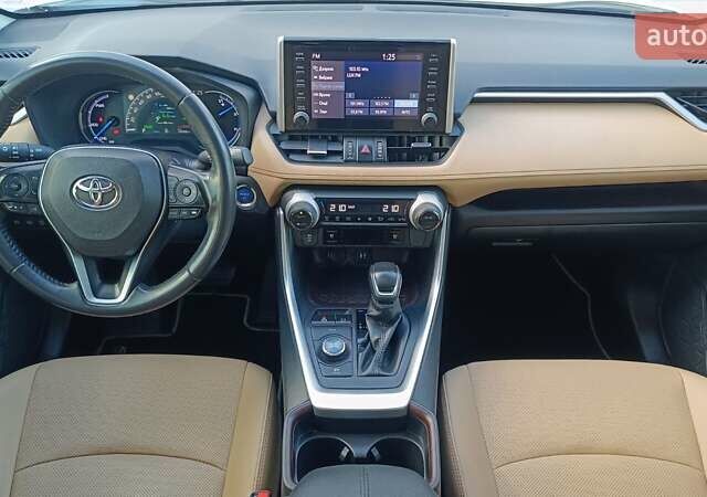 Білий Тойота РАВ 4, об'ємом двигуна 2.49 л та пробігом 125 тис. км за 34376 $, фото 7 на Automoto.ua