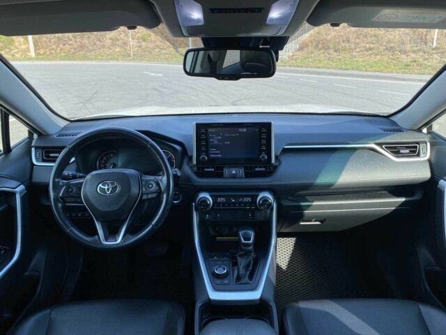 Белый Тойота РАВ 4, объемом двигателя 2 л и пробегом 101 тыс. км за 27600 $, фото 10 на Automoto.ua