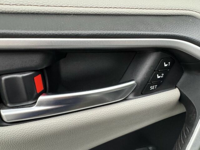 Белый Тойота РАВ 4, объемом двигателя 2 л и пробегом 99 тыс. км за 26500 $, фото 19 на Automoto.ua