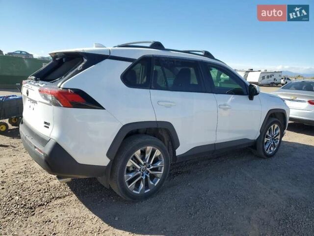 Белый Тойота РАВ 4, объемом двигателя 2.49 л и пробегом 70 тыс. км за 8100 $, фото 2 на Automoto.ua