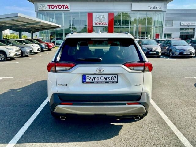 Белый Тойота РАВ 4, объемом двигателя 2 л и пробегом 138 тыс. км за 22000 $, фото 4 на Automoto.ua