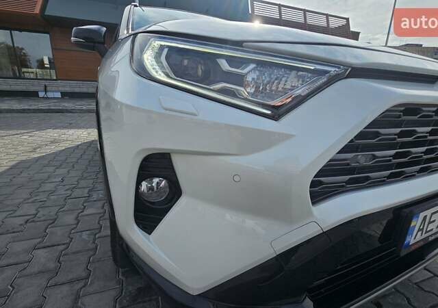 Білий Тойота РАВ 4, об'ємом двигуна 2.5 л та пробігом 98 тис. км за 33000 $, фото 1 на Automoto.ua