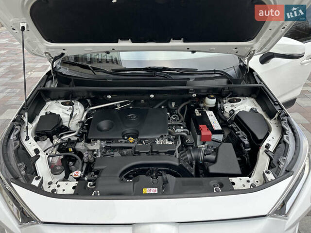 Белый Тойота РАВ 4, объемом двигателя 2 л и пробегом 70 тыс. км за 27999 $, фото 32 на Automoto.ua