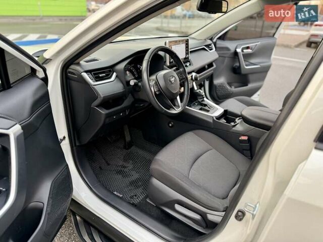 Білий Тойота РАВ 4, об'ємом двигуна 1.99 л та пробігом 93 тис. км за 25900 $, фото 30 на Automoto.ua