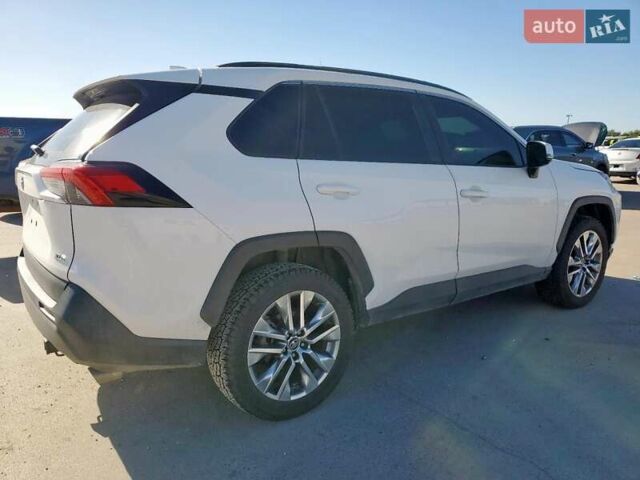 Белый Тойота РАВ 4, объемом двигателя 2.49 л и пробегом 112 тыс. км за 7900 $, фото 3 на Automoto.ua