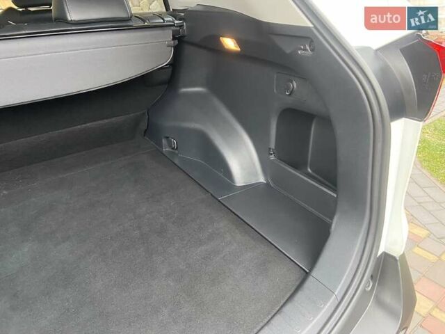 Белый Тойота РАВ 4, объемом двигателя 2 л и пробегом 41 тыс. км за 30700 $, фото 53 на Automoto.ua