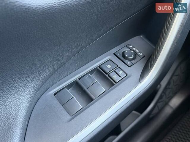 Белый Тойота РАВ 4, объемом двигателя 2.5 л и пробегом 105 тыс. км за 29900 $, фото 24 на Automoto.ua