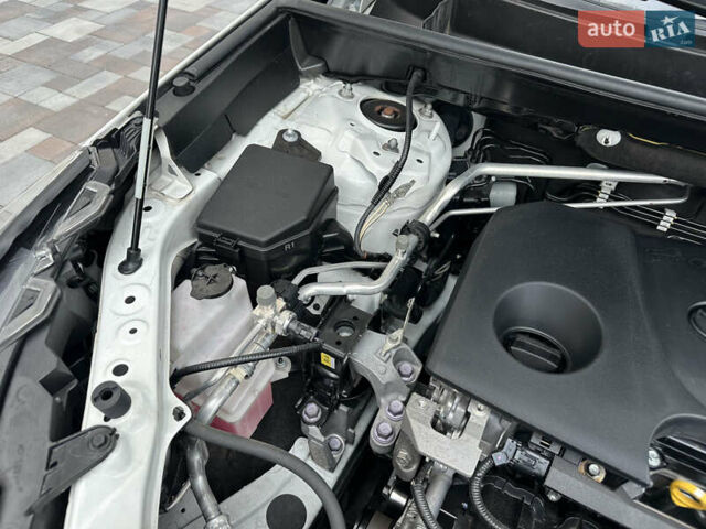 Белый Тойота РАВ 4, объемом двигателя 2 л и пробегом 70 тыс. км за 27999 $, фото 33 на Automoto.ua