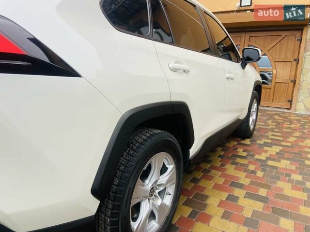 Белый Тойота РАВ 4, объемом двигателя 2 л и пробегом 41 тыс. км за 30700 $, фото 9 на Automoto.ua